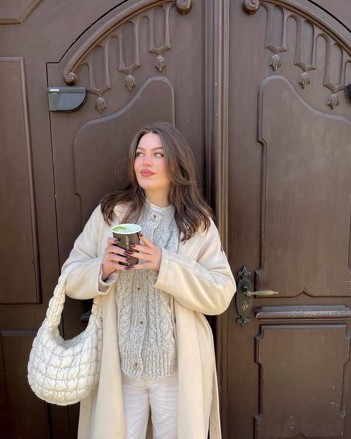 Instagram post by @elisaa.koch for SASSYCLASSY. Caption reads: wanna go on a matcha date?🍵✨💗 @sassyclassy 

got....