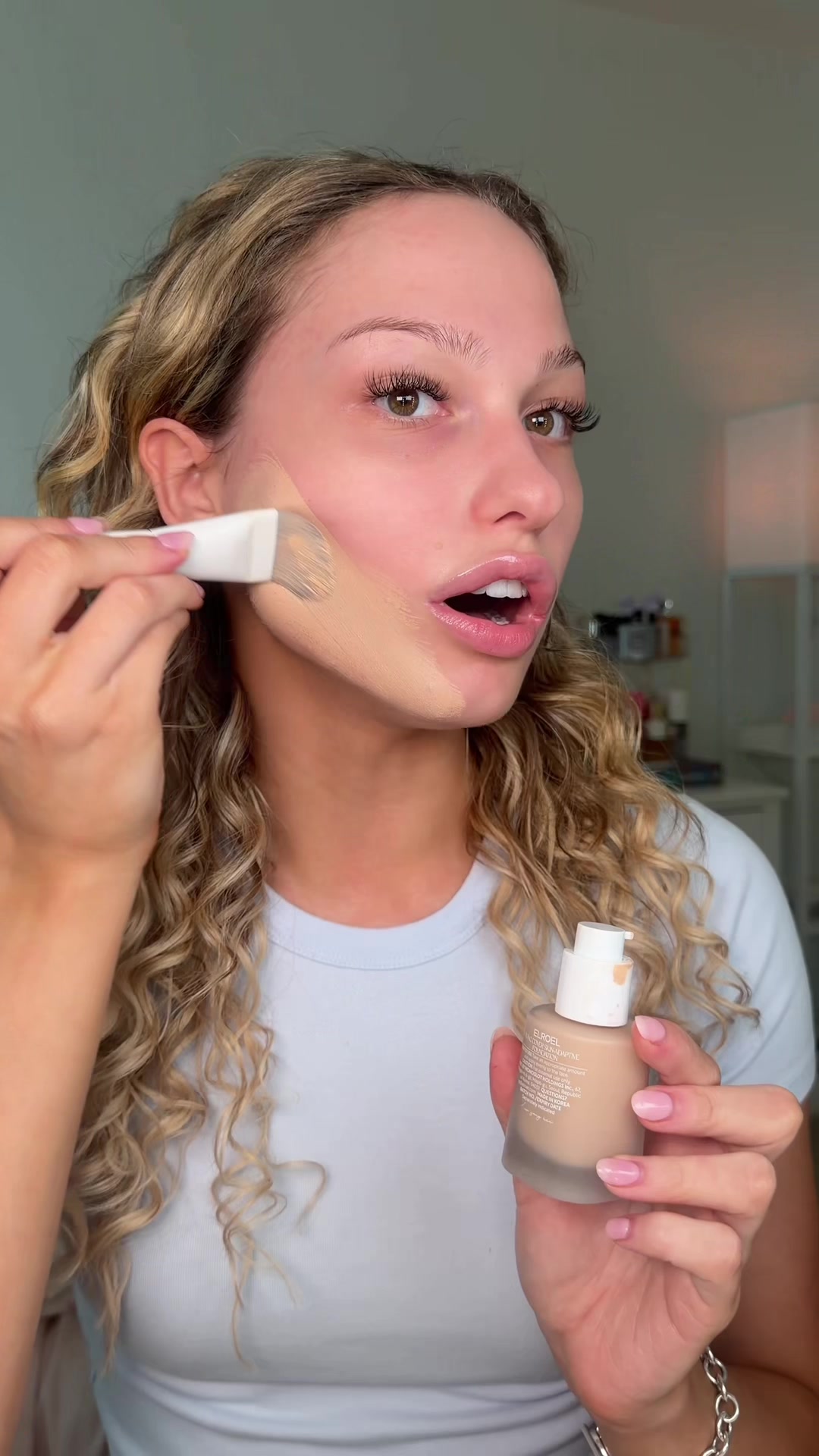 TikTok post by @jemmaviolett for ELROEL. Caption reads: Is less really more? Testing of my @ELROEL Store....