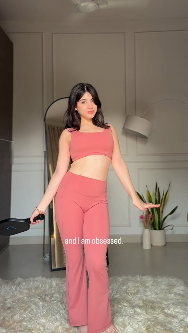 Instagram post by @muskaannchopra for Be Bodywise. Caption reads: not just my outfit but my skin is sorted too all....