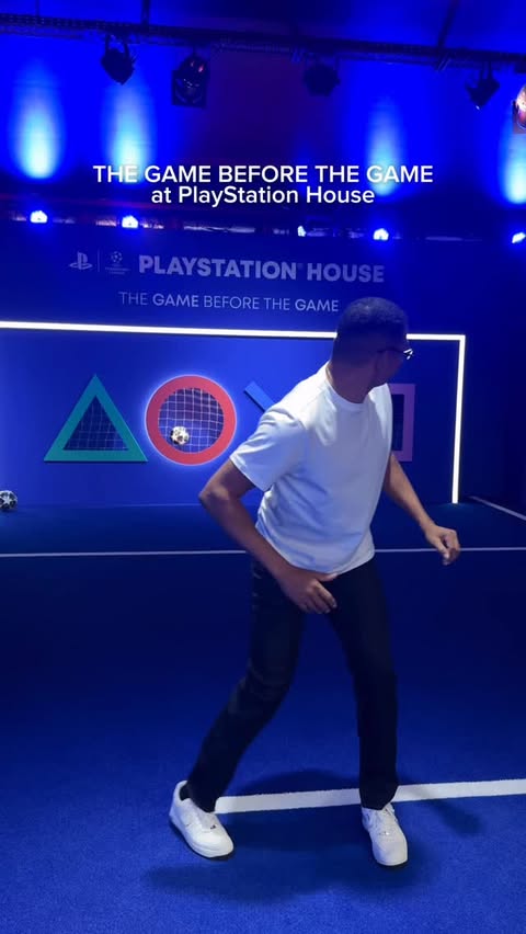 Instagram post by @gilbertosilva for PlayStation. Caption reads: [...] game ⚽️🎮 Here’s what went down at....