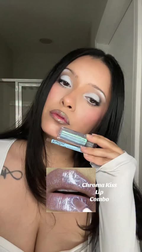 Instagram post by @cynnmarieeee for MOIRA Cosmetics. Caption reads: Chroma kiss lip combo @moiracosmetics Chroma kiss....