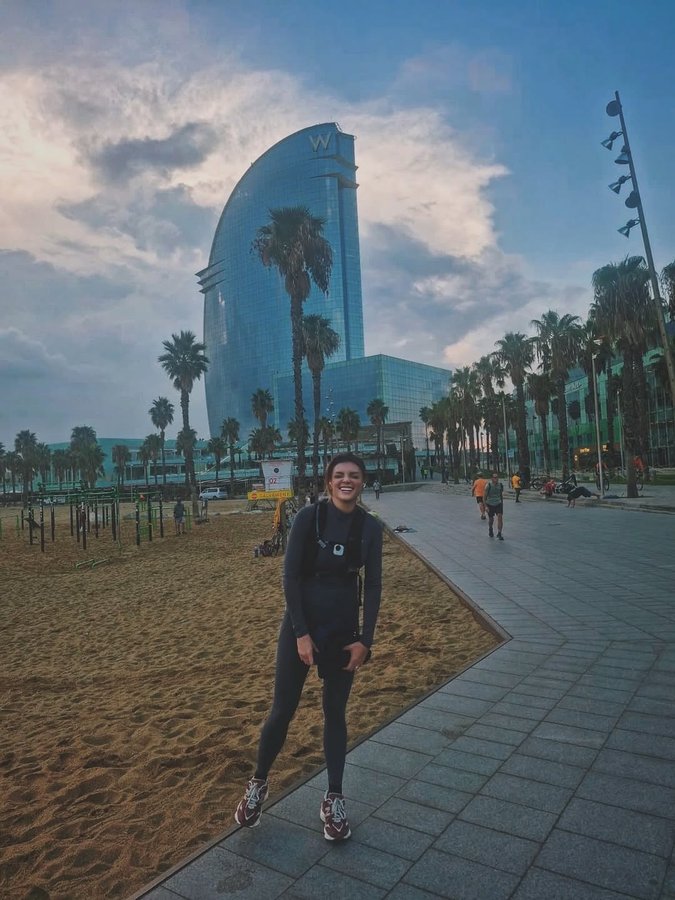 Instagram post by @elladvornik for SWYbrand. Caption reads: Stigla, dotrčala. Još da mi se i doselit 🥲 Da....