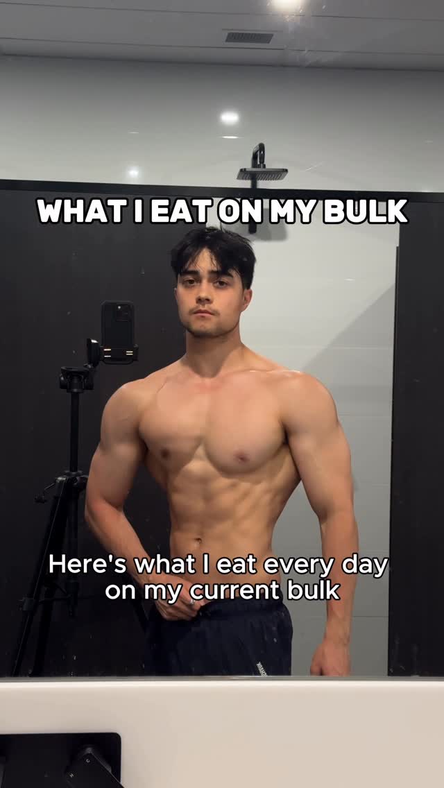 Instagram post by @brendanwongfit for My Muscle Chef. Caption reads: Bulk is bulking thanks to @mymusclechef....