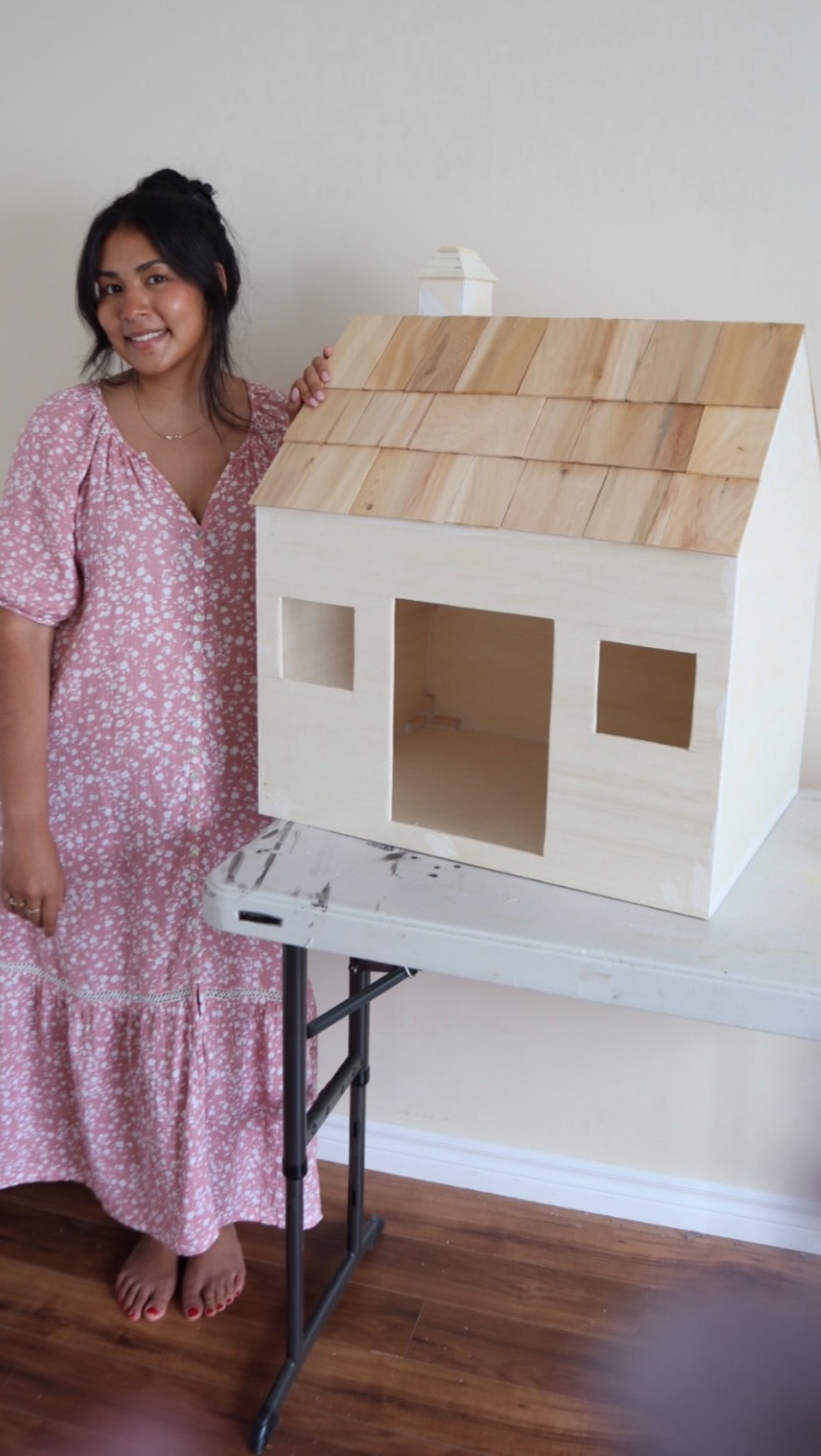 Instagram post by @diydalia_ for Sherwin-Williams. Caption reads: [...] thanks to the paint colours from....