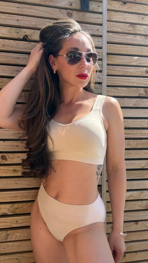 Instagram post by @mrs_flowers_life for Truekind. Caption reads: [...] on a day that was warm ☀️ Underwear....