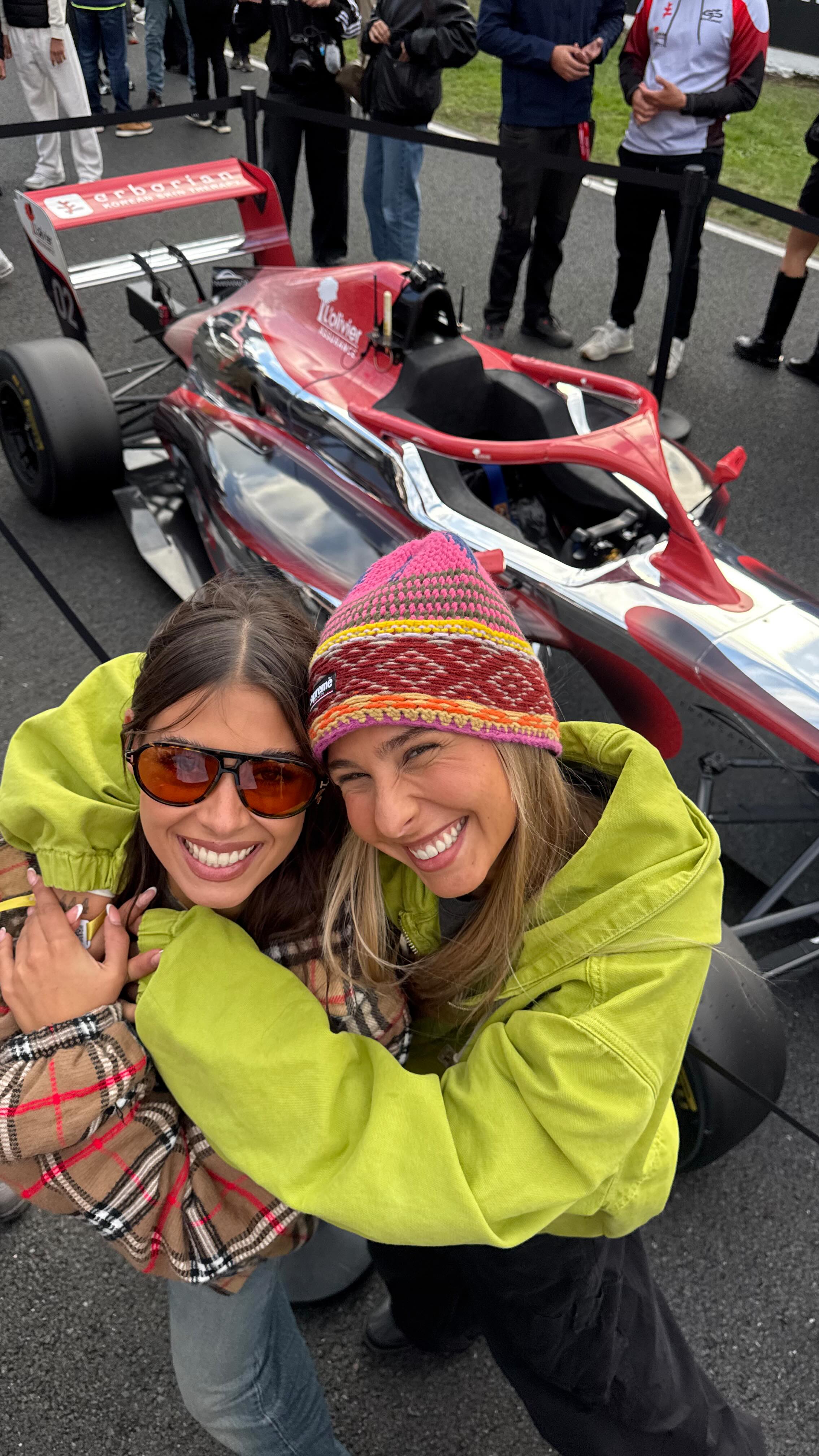 Instagram post by @louisergt for Erborian. Caption reads: Week-end du GP explorer avec ta team @erborian &....