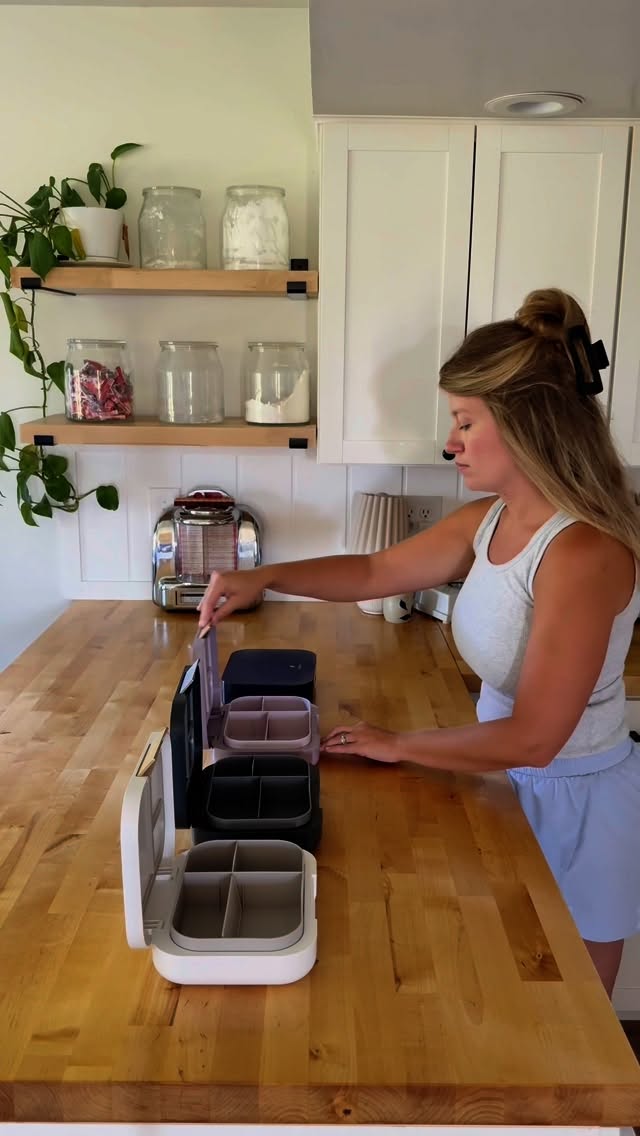 Instagram post by @cassiemhoffman for Bentgo. Caption reads: [...] I need lunchboxes that actually last—and....