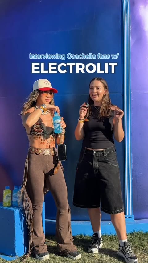 Instagram post by @annabelleklinee for Electrolit. Caption reads: Hung out at the @electrolit house to ask Coachella....