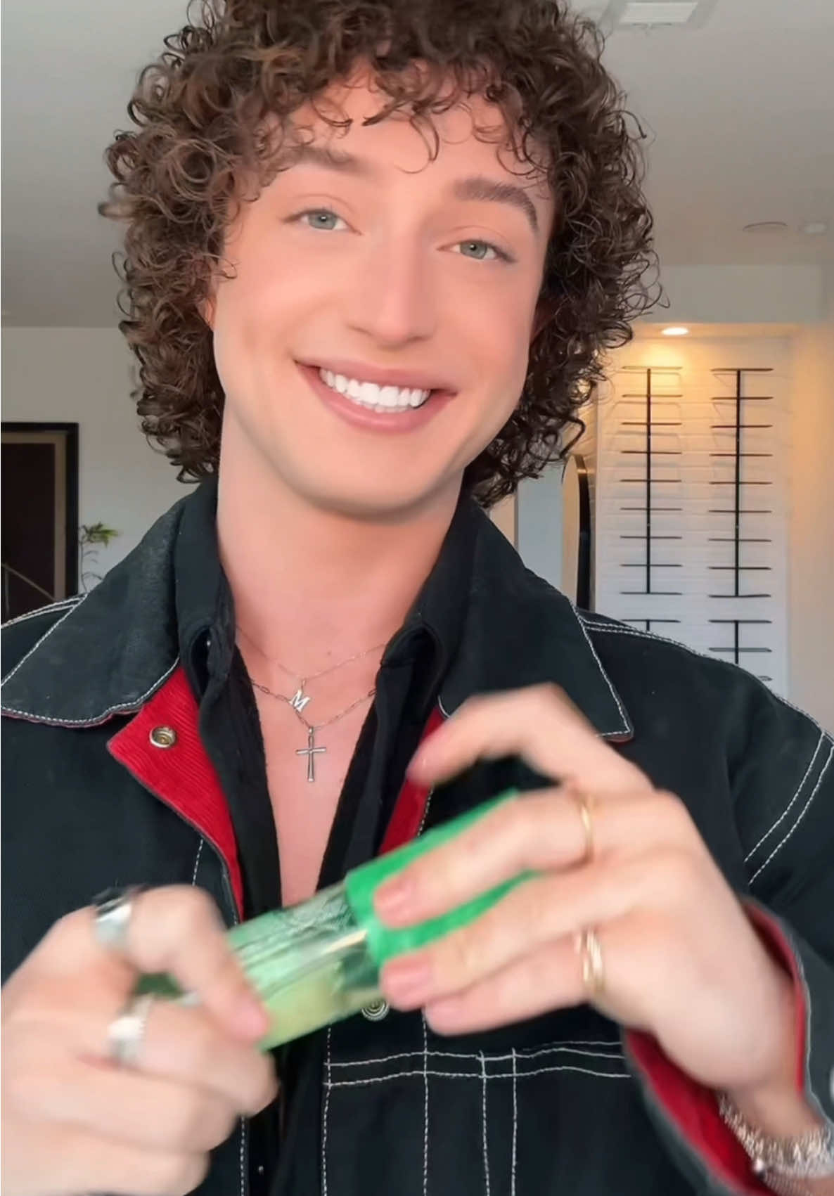 TikTok post by an influencer for Sephora. Caption reads: [...] de Janeiro ✨Exclusively sold @sephora....