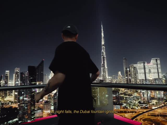 Instagram post by @derchesco_ for Visit Dubai. Caption reads: [...] blend of tradition and modernity ✨ .....