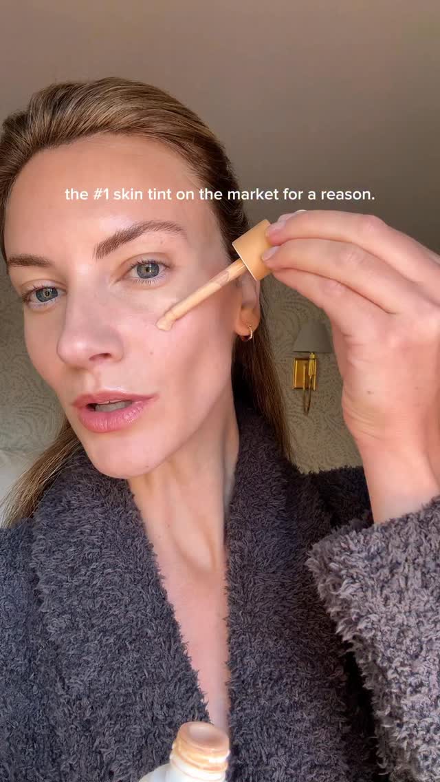 Instagram post by @girlwiththeslickback_ for ILIA Beauty. Caption reads: Your skin but better with @iliabeauty #iliapartner....