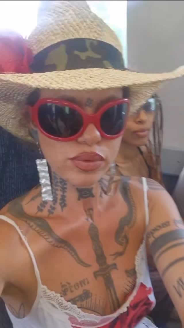 Instagram post by @greenteapeng for Trainline. Caption reads: I CAME BY TRAIN 🚆 #ad #icamebytrain.