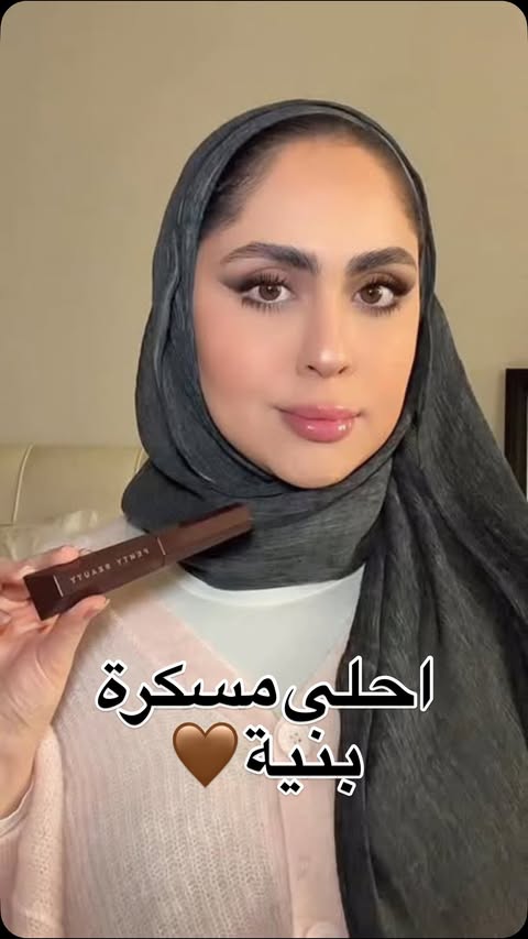 Instagram post by @duudo0 for Fenty Beauty. Caption reads: [...] favorite mascara of all timeee ❤️‍🔥....