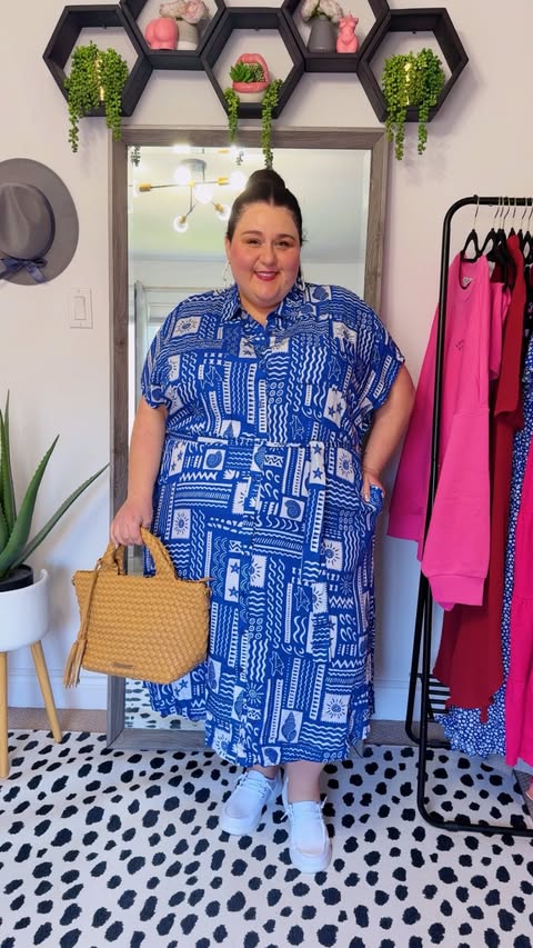 Instagram post by @curvy_chronicles for Ulla Popken. Caption reads: [...] fabulous. This printed dress from....