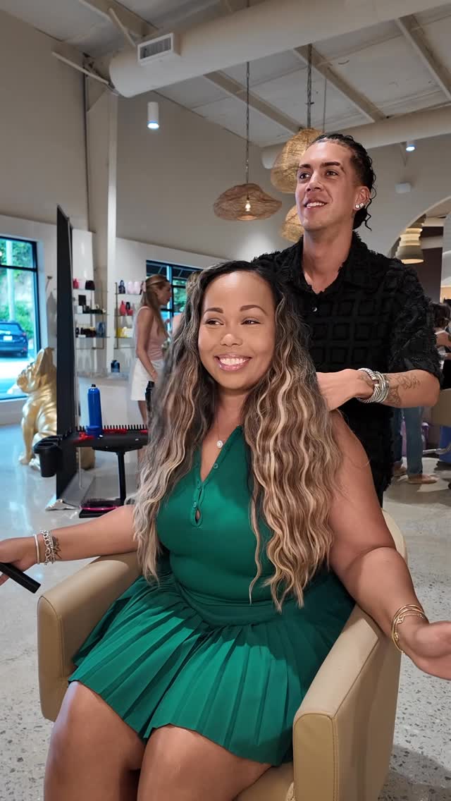 Instagram post by @iamthelaurenelise for Bellami Hair. Caption reads: From frizz to flawless with @bellamihair 😍✨

I....