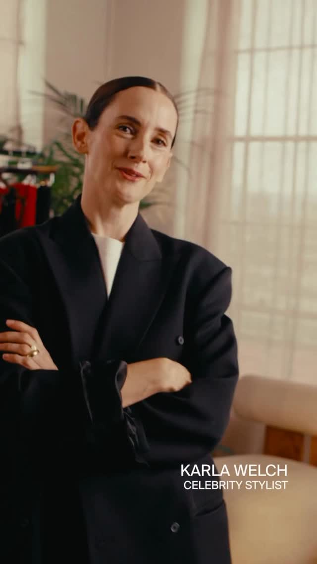 Instagram post by @karlawelchstylist for SPANX. Caption reads: It’s my holiday dress edit with @spanx ❤️🎄🎁 and....