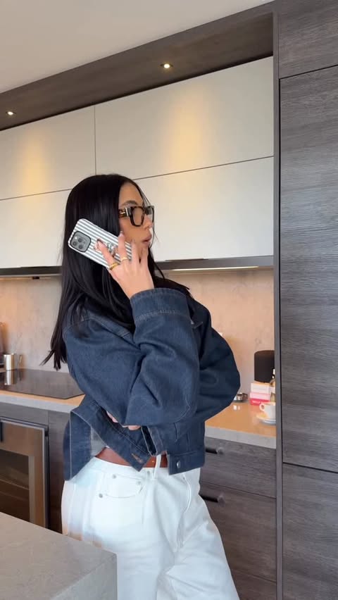 Instagram post by @eliserusselll for KaseMe. Caption reads: It’s gift giving season & @kasemedesign is waiting....