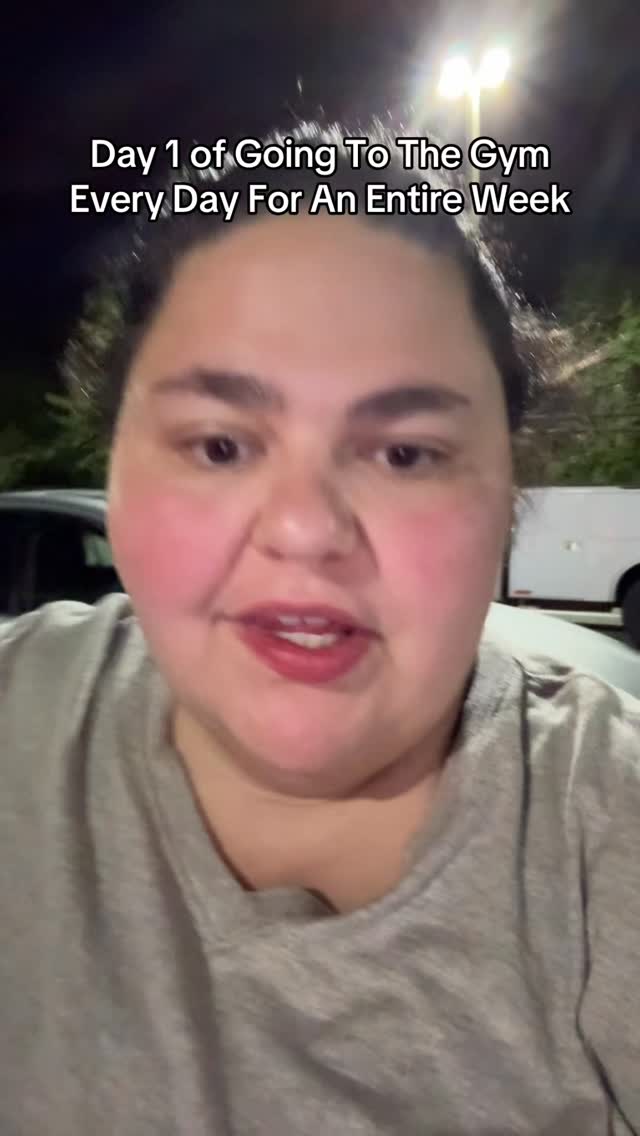 Instagram post by @theloseitlog for Planet Fitness. Caption reads: Day 1 of Going To The Gym Every Day For An Entire....