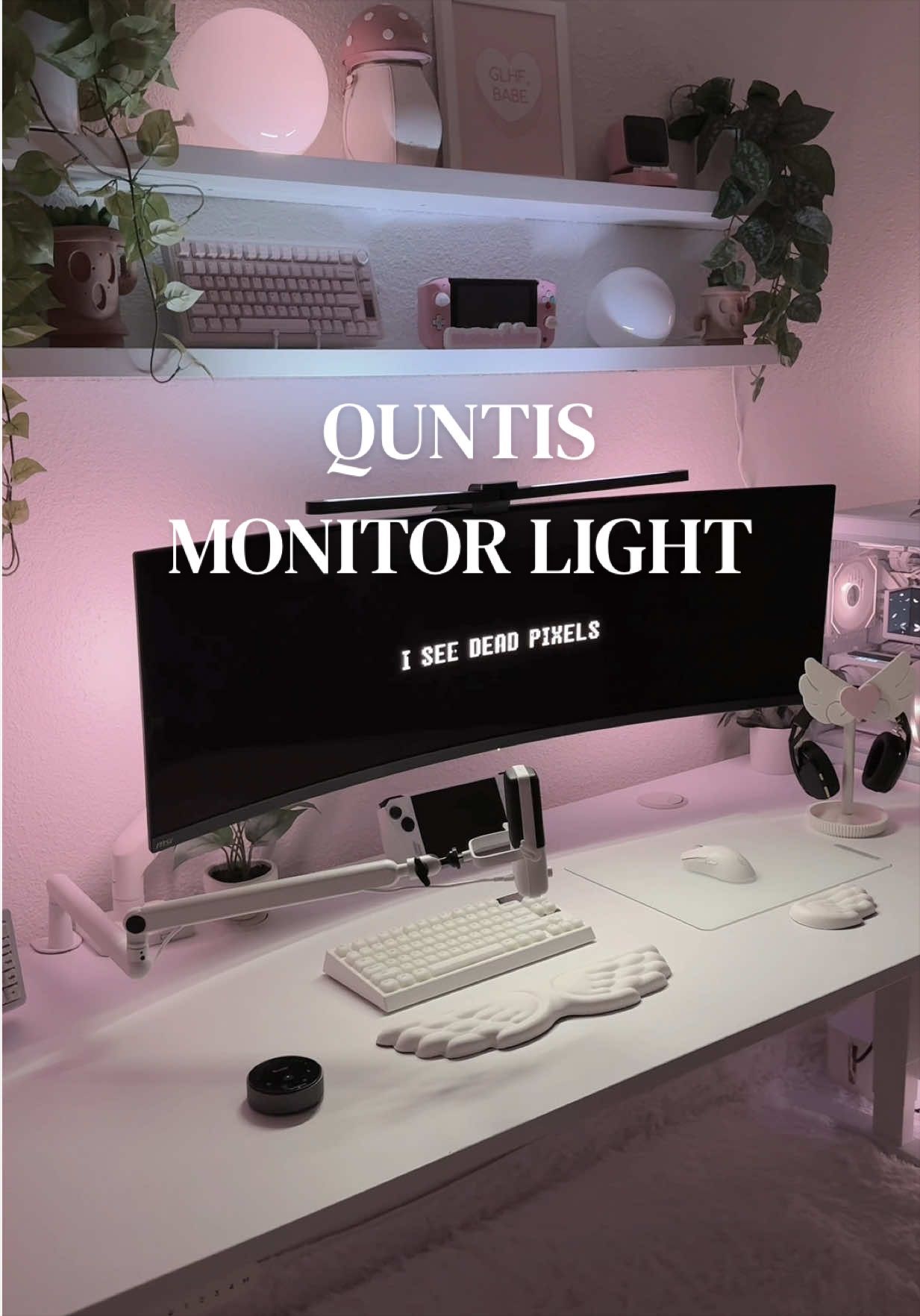 TikTok post by @momodokii for Quntis. Caption reads: trying out the curved monitor light from @Quntis....