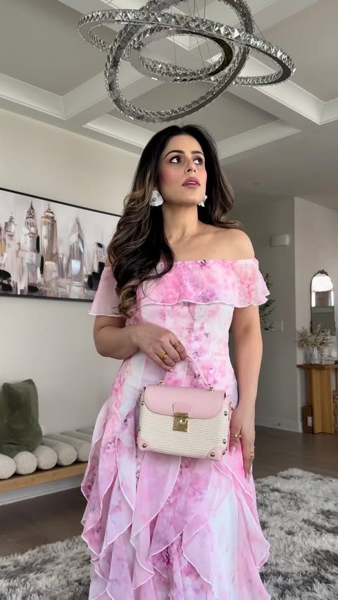 Instagram post by @roopsi_bansal for JardinVue. Caption reads: [...] watching… 😉✨.. I see you 👀✨ Dress....
