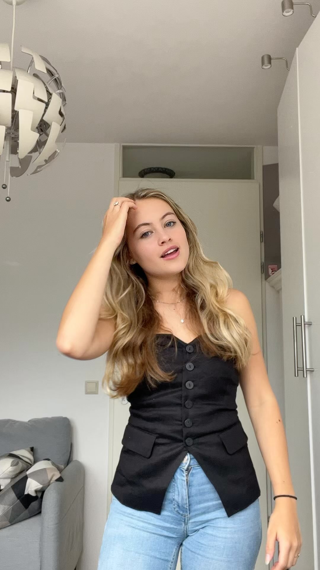 Instagram post by @jolie.dk for Wehkamp. Caption reads: 🖤🖤

@wehkamp....