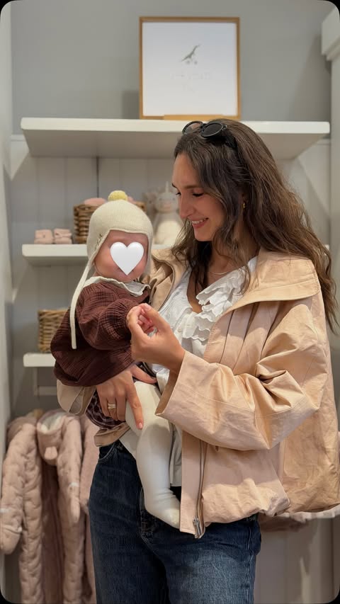 Instagram post by @georginaclh for The White Company. Caption reads: [...] peek in the stunning Marylebone....