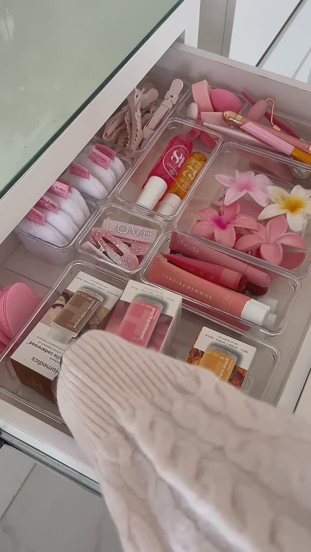 Instagram post by @lifethru.angie for Homedics. Caption reads: My clean girl morning routine with @homedics....