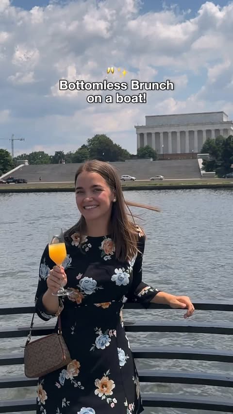 Instagram post by @yourdcbestie for Groupon. Caption reads: [...] views of the monuments. I found this on....