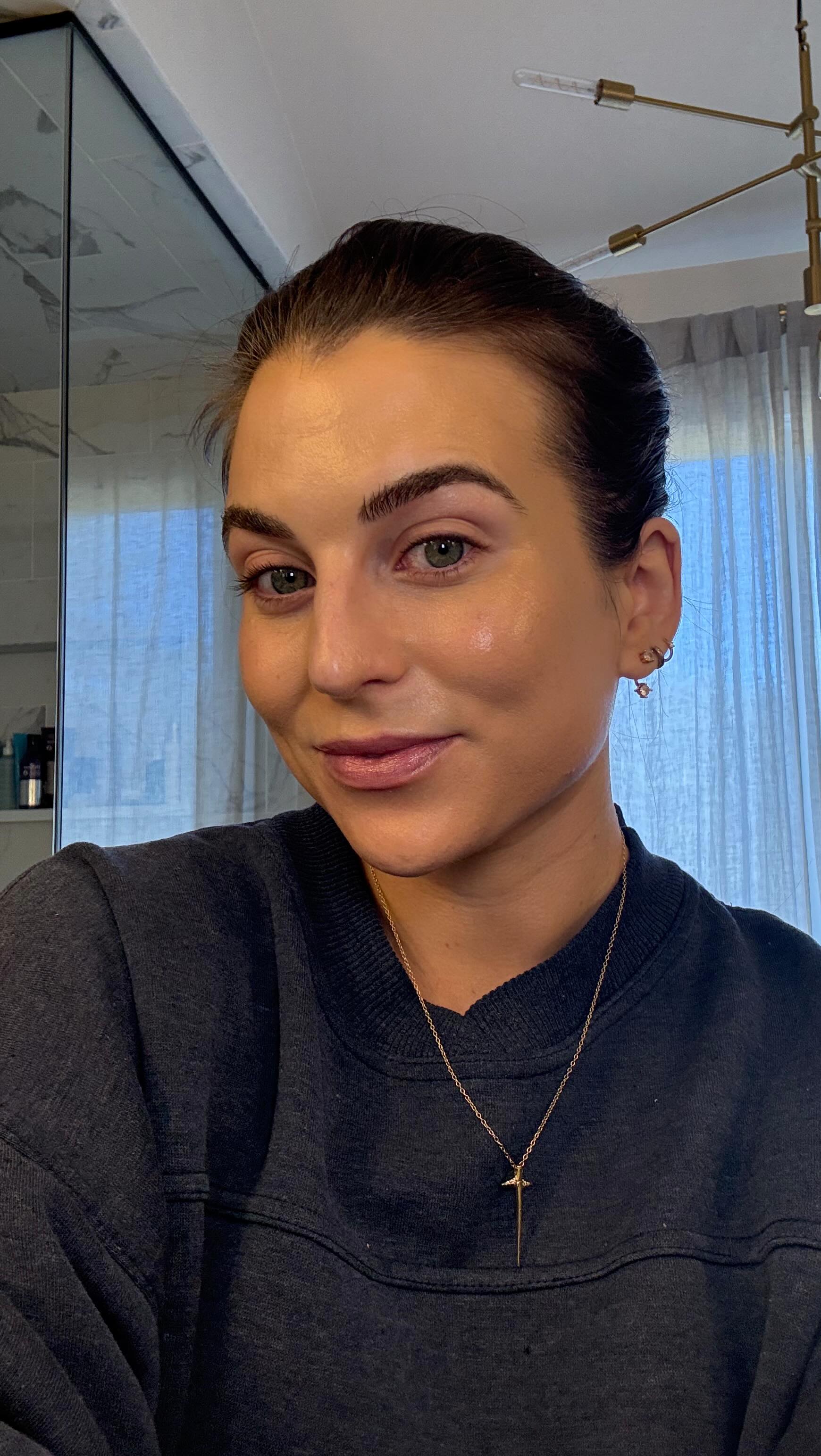 Instagram post by @jessclarke_ for IT Cosmetics. Caption reads: Just like Kristin Davis said, all I need is my....