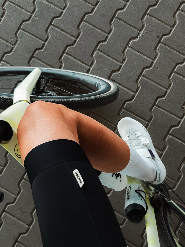Instagram post by @_mchkr_ for MAURTEN. Caption reads: [...] #experiencecycling #fingerscrossed #maurten....