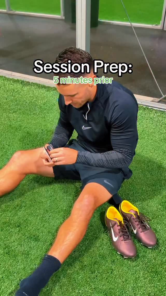 Instagram post by @alexramostraining for KT Tape. Caption reads: 3 ways to set up a finish ft. @kttape Have new....