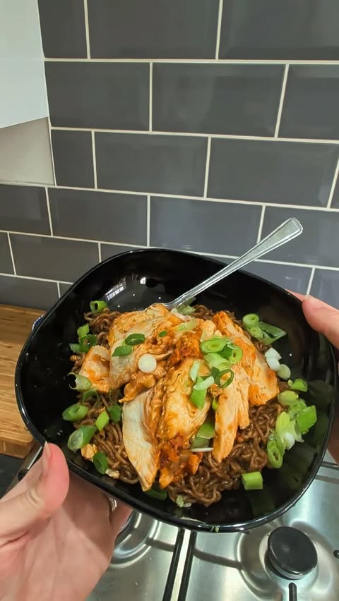 Instagram post by @sam_testedit for trnd. Caption reads: [...] noodles are giving 👌🏼😂. Thank you @trnduk....