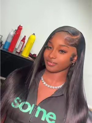 TikTok post by @kylarackzz for Pizazz Hair. Caption reads: Wig from @Cynosure Hair Shop #cynosurehair....