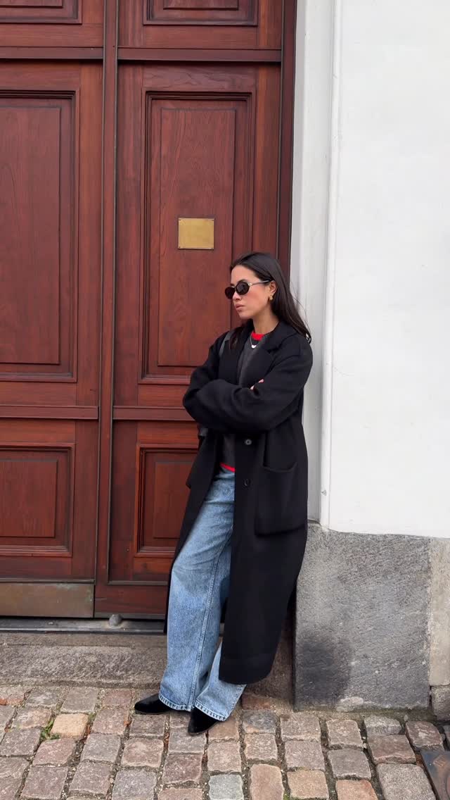 Instagram post by @sasha.mei for Banana Republic. Caption reads: cozy morning walks around Copenhagen layered in....