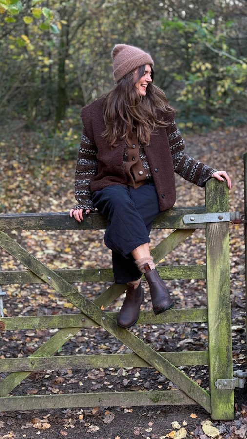 Instagram post by @_shelleyloves for LANX. Caption reads: Ad @lanxshoes have the most amazing shoes and....