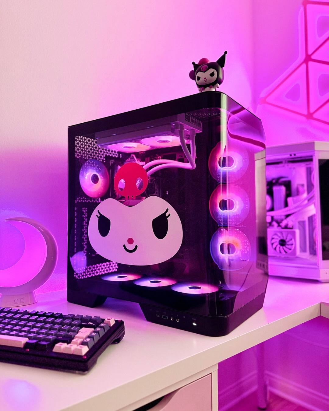 Instagram post by @mochi.crafts for Intel. Caption reads: 🖤💕 Commissioned Kuromi Gaming PC for @msius!....
