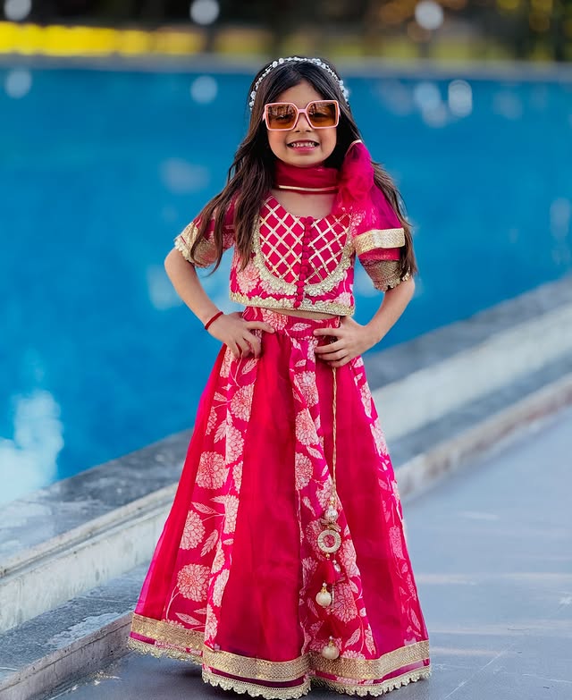 Instagram post by @dv_cute_angel_7 for Hopscotch. Caption reads: My fave wedding fits from @hopscotch.in 

Use my....