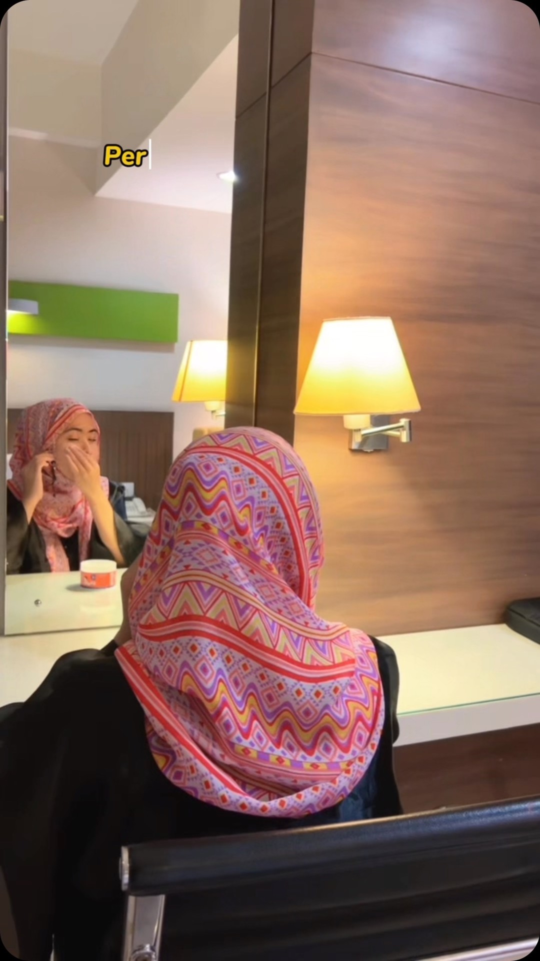 Instagram post by @amy_raharjo for Natur. Caption reads: Bikin akar rambut jadi lebih kuat
#KuatdariAkar....