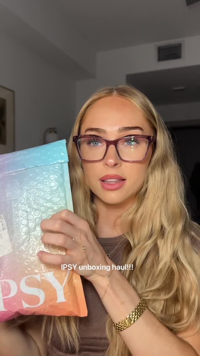 Instagram post by @sydneyschiffer for Morphe. Caption reads: Ipsy unboxing haul!!! @ipsy 

brands mentioned:....