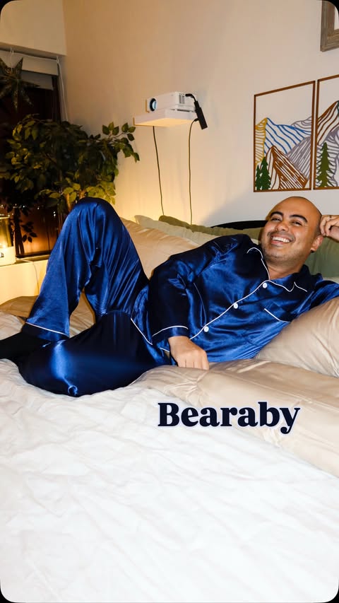 Instagram post by @cosmopolitips for Bearaby. Caption reads: [...] on 🛏️ ✨ My new sheets from Bearaby are....