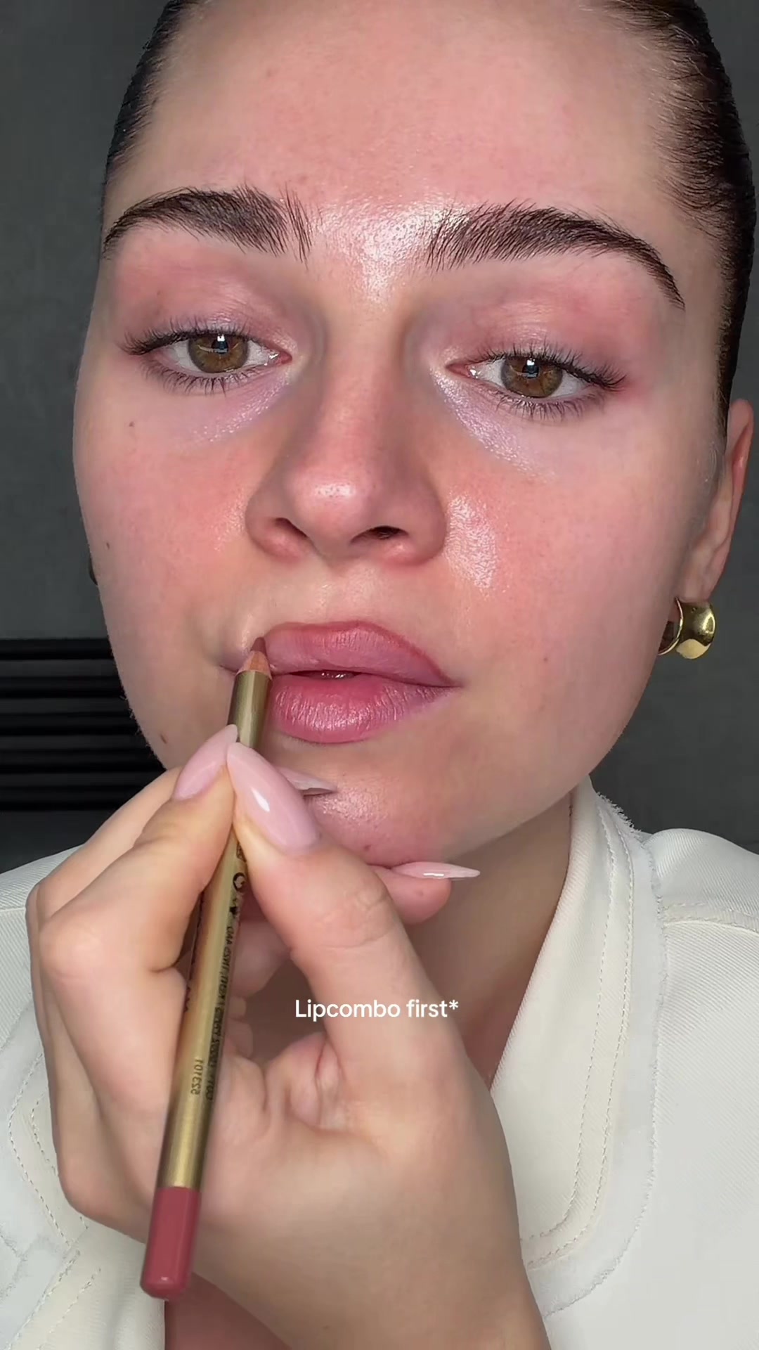 TikTok post by @jessyhartel1 for Max Factor. Caption reads: [...] Hydratint Essence = my perfect Christmas....