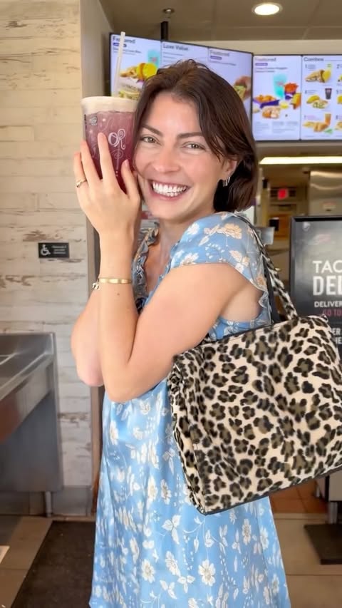 Instagram post by @annashoemaker_ for Taco Bell. Caption reads: [...] Seem Pretty Pink For a Baja Blast at....