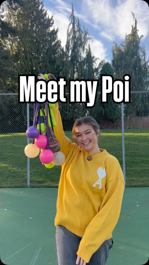 Instagram post by @nashedpoiiitato for Ultrapoi. Caption reads: [...] code “nashedpoiiitato” saves you on....