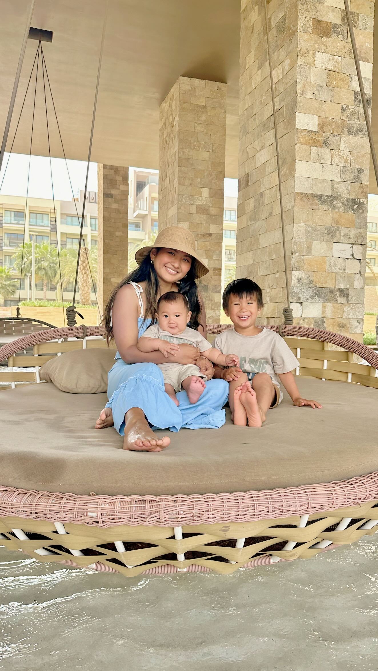 Instagram post by @misislepore for Dreamland Baby. Caption reads: [...] with my kids just got better with....