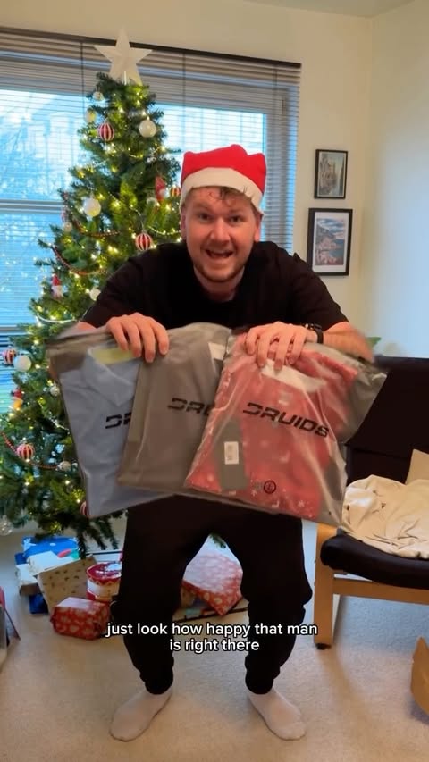 Instagram post by @assl_golf for Druids. Caption reads: Give the gift of @druids this Christmas… 🎁🎄

#ad.