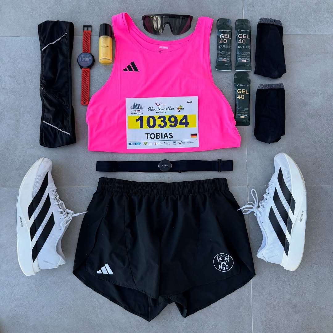 Instagram post by @running_devil for Suunto. Caption reads: Like this Palma Marathon Evo SL Racekit? 😏 

👟:....