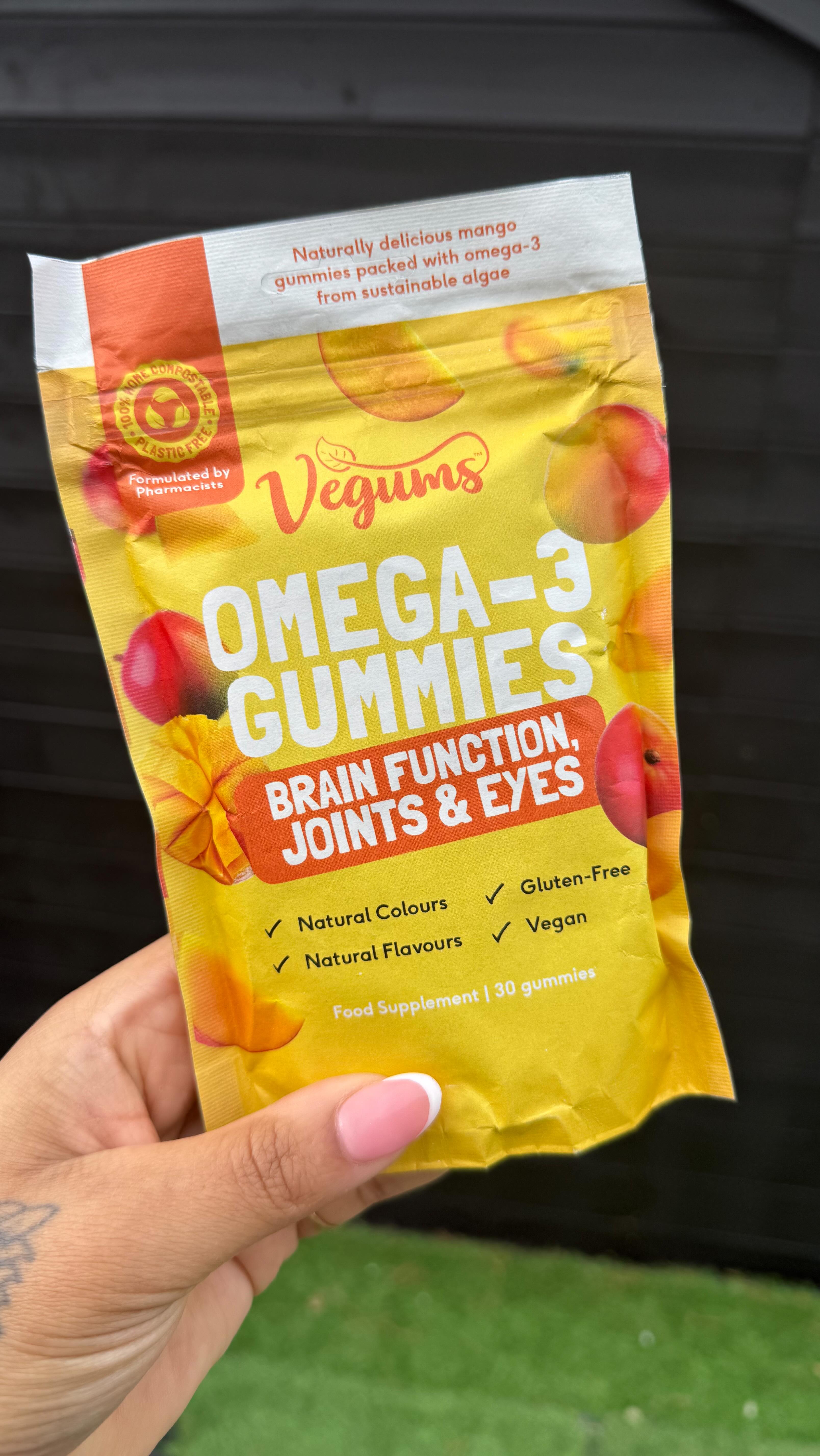 Instagram post by @elliemariee_xo for Vegums. Caption reads: [...] and packed with plant-based goodness,....