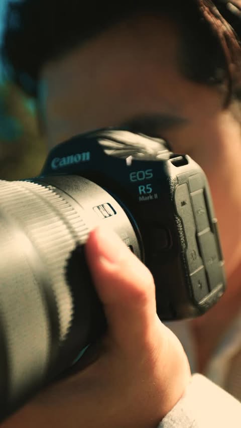 Instagram post by @davidsuhphoto for Canon USA. Caption reads: Dear Assistant,

Thanks for helping out again....