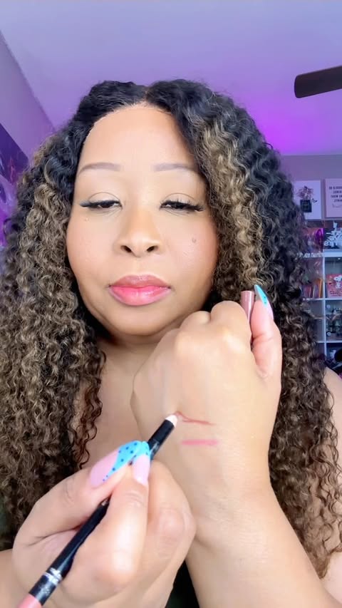 Instagram post by @twylamua for Avon. Caption reads: @avoninsider Avon has sent me a box of goodies....