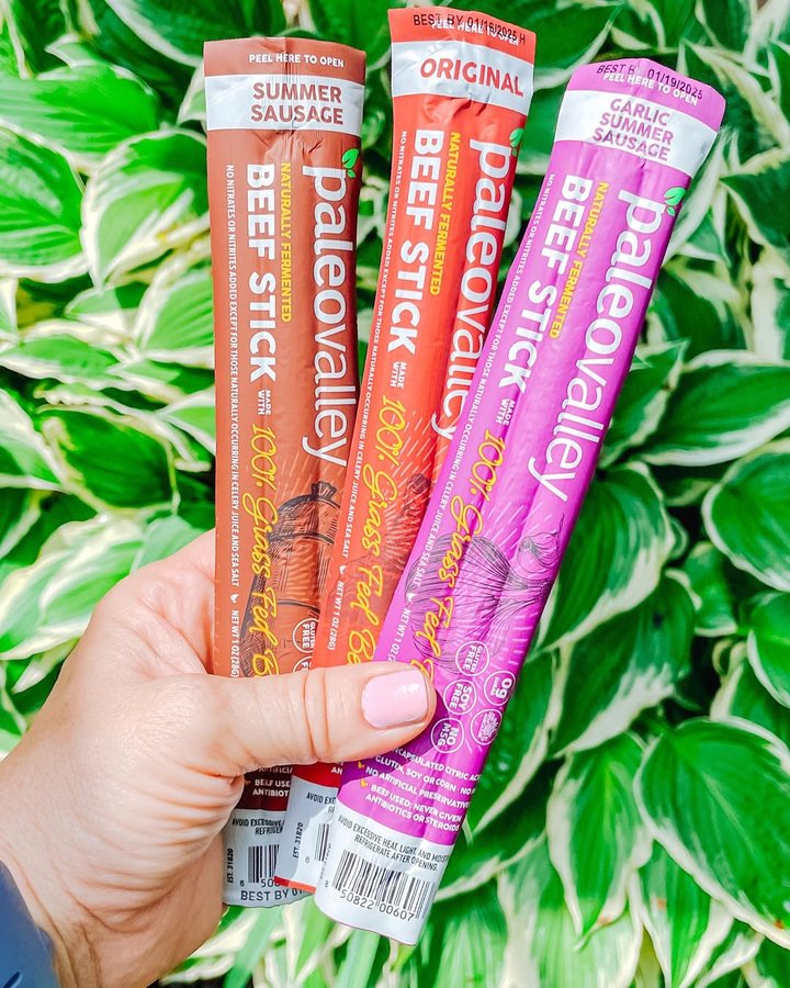 Instagram post by @the_patientmom for Paleovalley. Caption reads: [...] healthy snack for the whole....